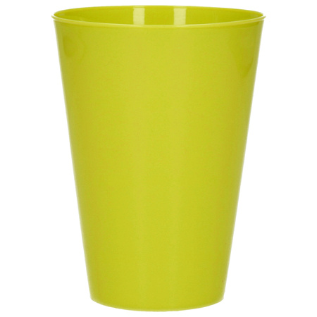4x plastic drinking mugs 430 ml green