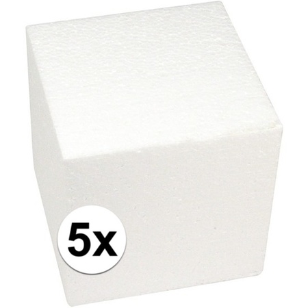 5x Piepschuim figuren kubussen 15 cm