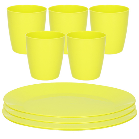 Plastic breakfast/dinner 6x plates dia 26 cm and 5x cups 300 ml set green